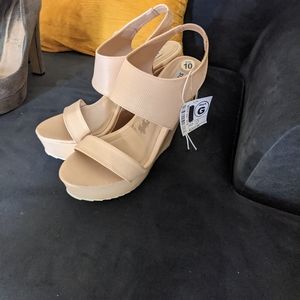 Wedge sandals